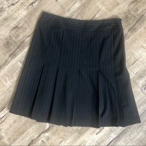 City DKNY Black White Stitched Pin Stripe skirt 10